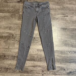 American Eagle Jeans Women’s 2 Regular Gray Ankle Zip Jegging